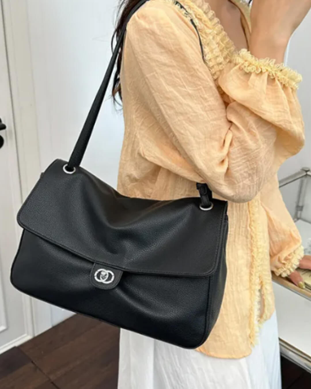 OLANE Elegant Buckle Flap Leather Shoulder Bag Black36×24×11 cmWomen's Handbags