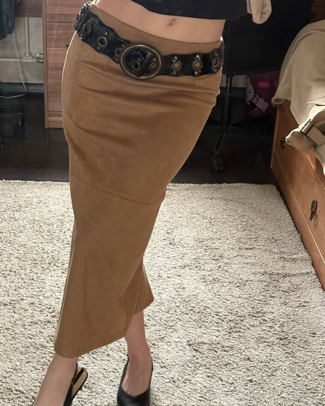 OLANE High-Waist Pencil Faux Suede Midi Skirt BeigeSSkirt