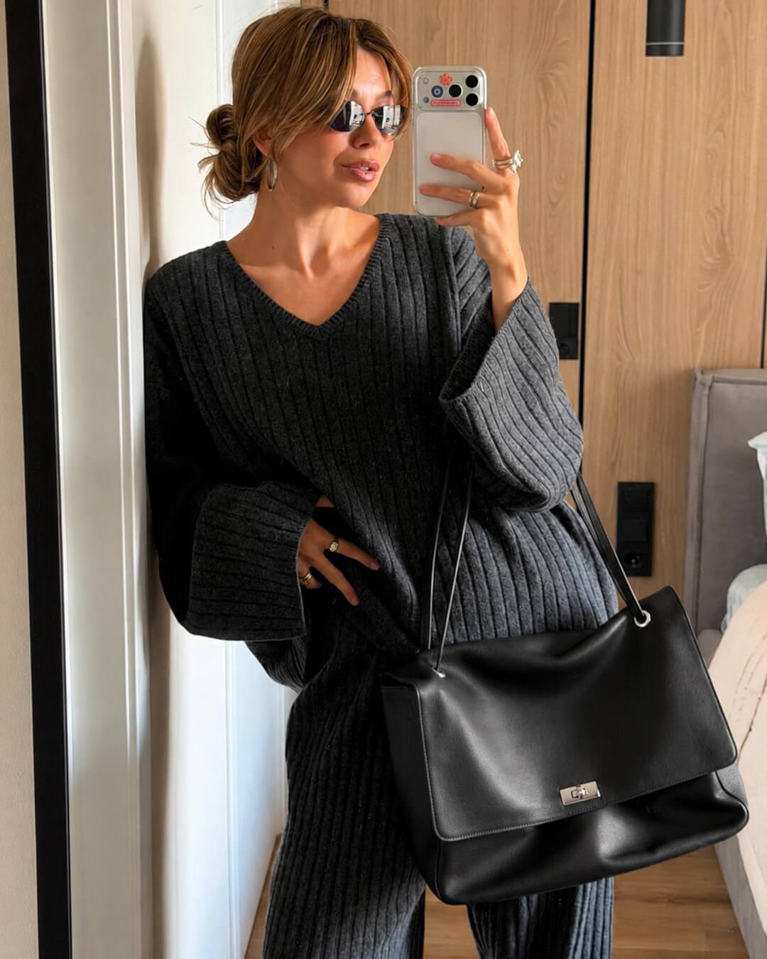 OLANE Leather Flap Maxi Shoulder Bag Black32x9x22 cmWomen's Handbags