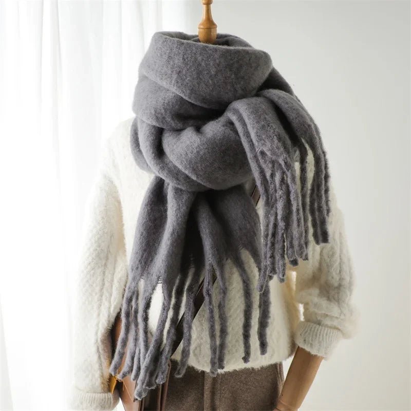 OLANE Lightweight Tasseled Winter Scarf BlackAccessories