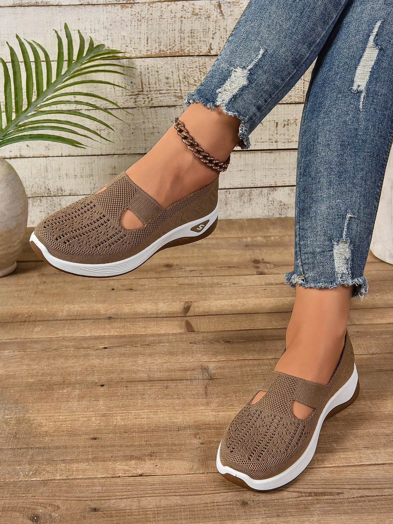 OLANE Comfort Slip-On Knitted Walking Shoe Brown35/5Women's Shoes