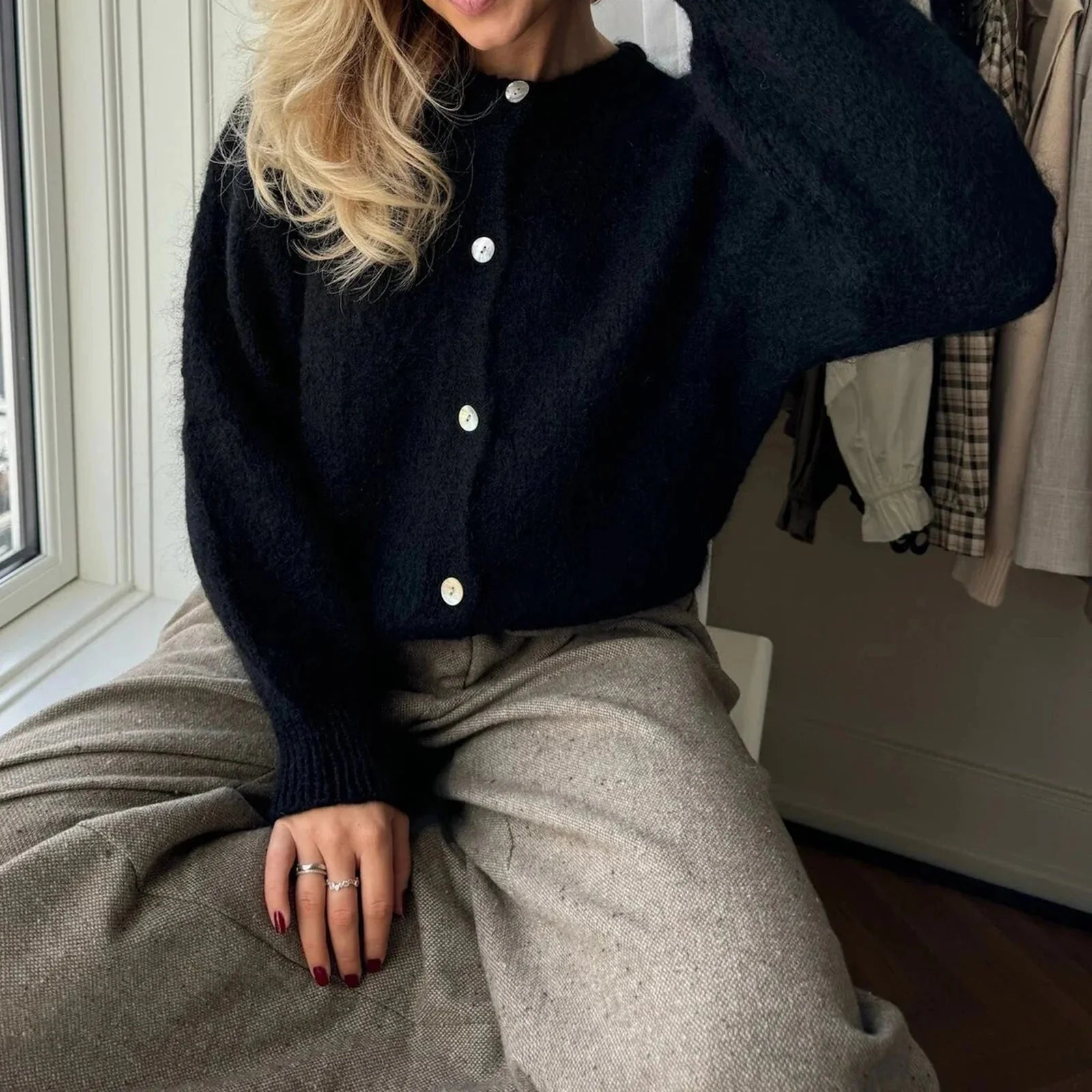 OLANE Oversized Fuzzy Knit Cardigan BlackSWomen's Sweaters & Cardigans