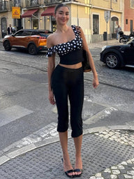 Audrey Stretchable Black Capri Pants